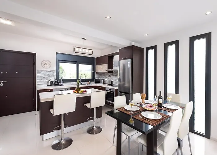 Ixia Pool Villa With Sea View Roof Top Βίλα *