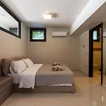 Ixia Pool Villa With Sea View Roof Top * 依克希亚