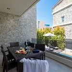 Ixia Pool Villa With Sea View Roof Top *
