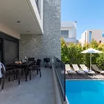 Ixia Pool Villa With Sea View Roof Top 依克希亚