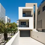 Pool With Sea View Roof
