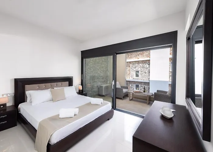 Ixia Pool Villa With Sea View Roof Top